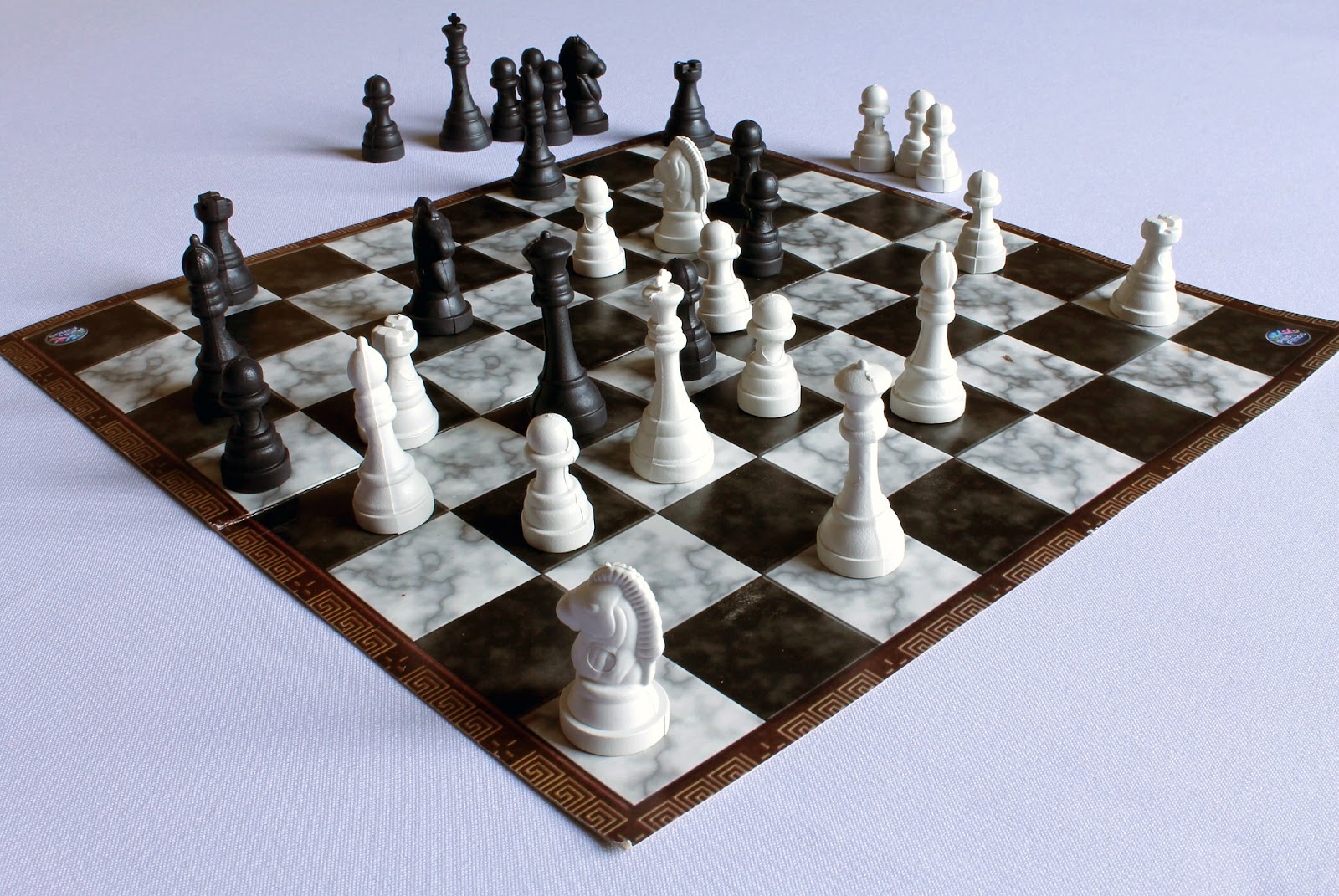 Chess Mid Game Strategy and Tips: Complete Guide (2022)